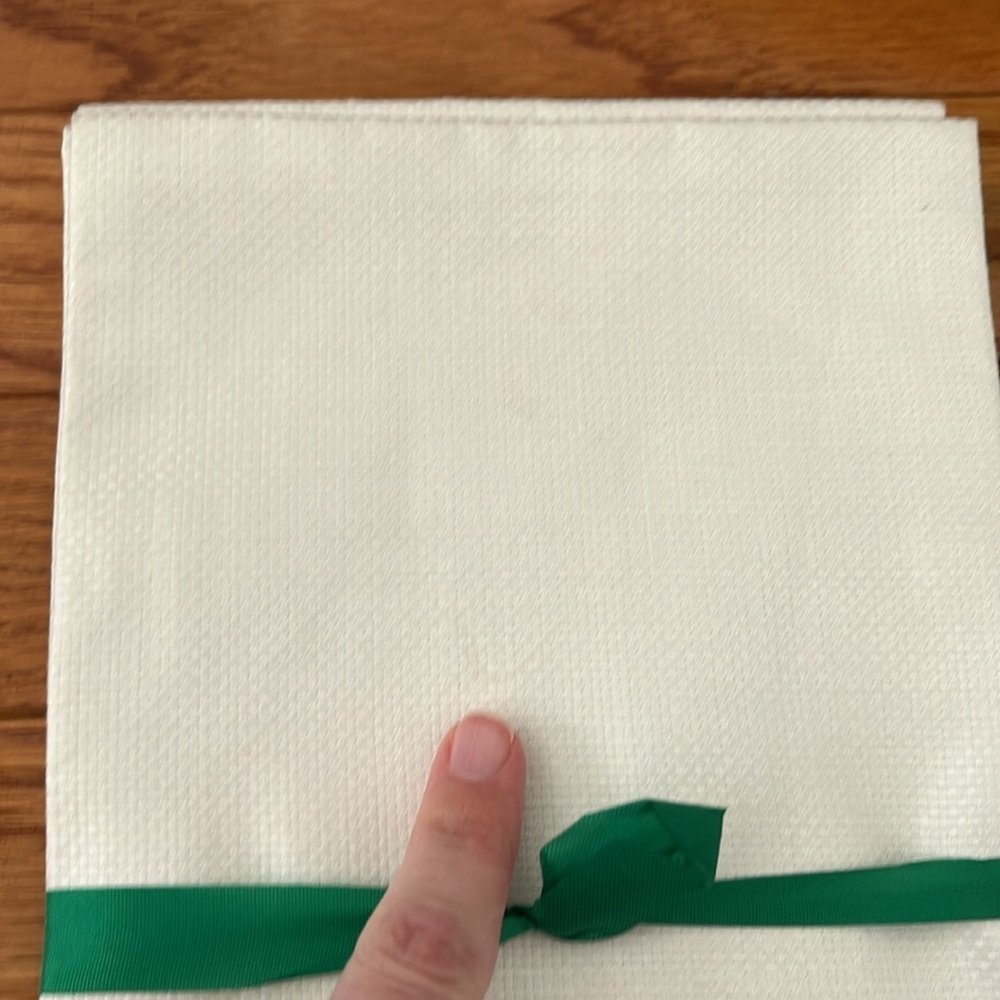 Vintage Simpson’s All Pure Linen Set of 4 White Irish Linen Patterned Napkins - Picture 7 of 9
